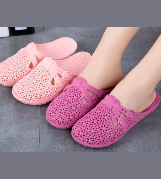 Women Wear Beach Sandals slippers