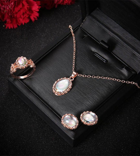 Crystal Trend Set Suit Necklace For Women Fashion