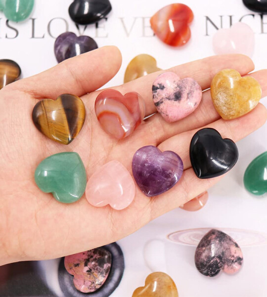 Puff Hearts Healing Palm Crystal Set with Gift Iron Box for Chakra Reiki Home Decoration