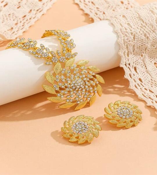 Fashion Sunflower Earrings Necklace Wedding Jewelry Set – Party Accessories for Women Gold Floral Bridal Jewelry Set Gift.